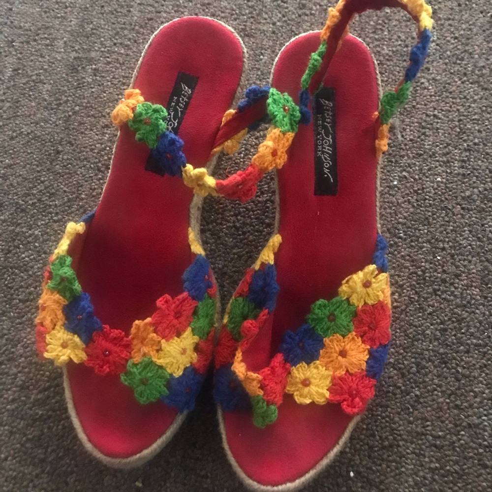 🌈 Betsey Johnson wedge heel sandals